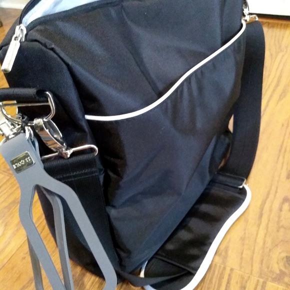 JJ Cole black canvas diaper bag NWOT - Picture 3 of 8